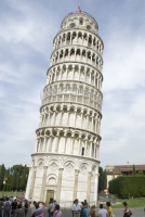 Пиза – падающая башня в Тоскане, Италия